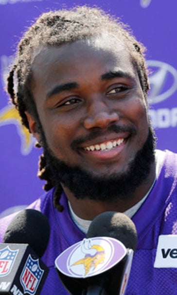 Vikings surround RB Cook with mentors to smooth transition